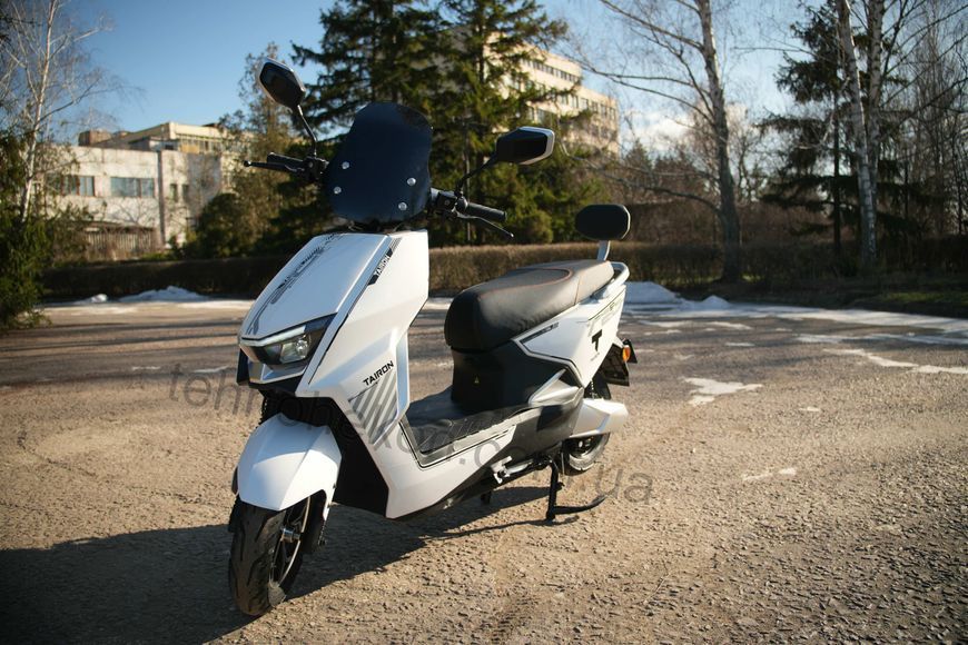 Электрический мопед Tairon SP-921078(1) двигатель 2000W, аккумулятор графеновый 72V/35Ah 189811 фото
