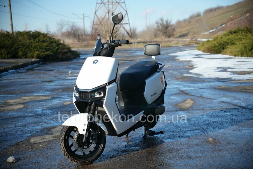 Электрический мопед YADEA GT60/255 (1) двигатель 2400W, аккумулятор графеновый 72V/38Ah 188432 фото