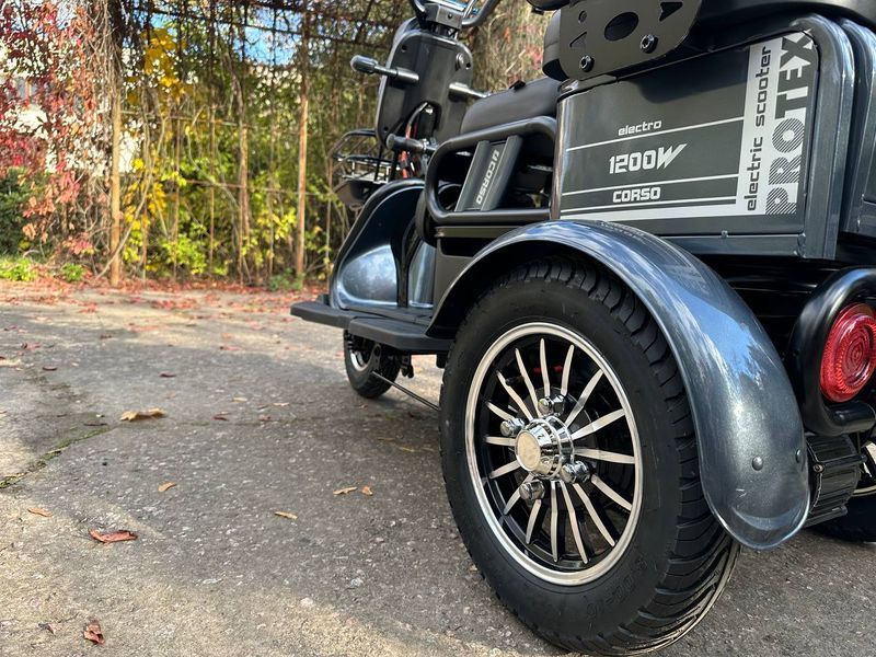 Электрический трицикл Corso &laquo;PROTEX&raquo; PR-702588, электродвигатель 1200W, аккумулятор72V/23Ah, колеса 300-12 181882 фото