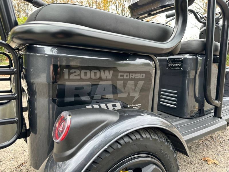 Электрический трицикл Corso "RAW" RW-220075, электродвигатель 1200W, аккумулятор 72V/23Ah графеновый, колеса 300-11 182699 фото