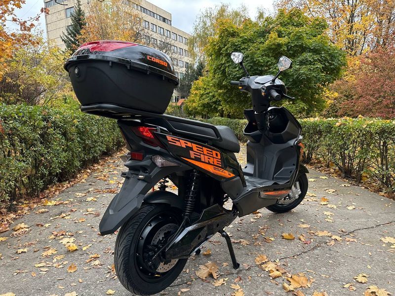 Електричний мопед Corso SpeedFire SF-478238 (1) електродвигун 2500W, акумулятор літій-залізо-фосфатний 72V/30Ah 182959 фото