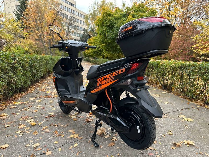 Електричний мопед Corso SpeedFire SF-478238 (1) електродвигун 2500W, акумулятор літій-залізо-фосфатний 72V/30Ah 182959 фото