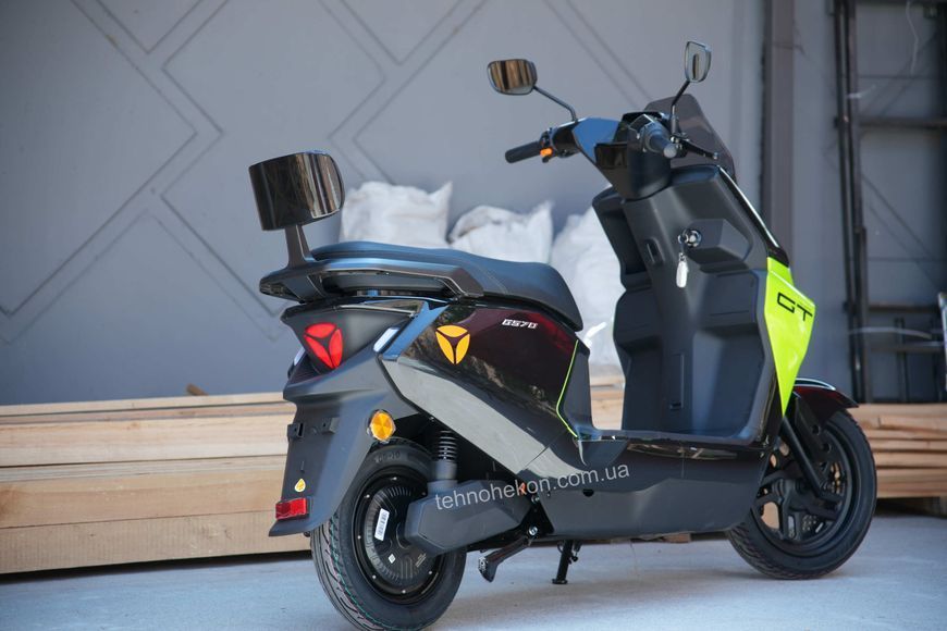 Електричний мопед Yadea GS70 2608 двигун 2000W, акум. графеновий 72V/23Ah, колеса 80/90-12&rsquo; 195307 фото